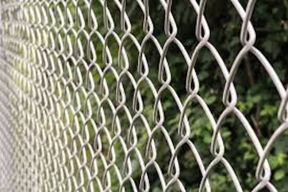 Best-fence-installation-contractor-in-Cape-Coral