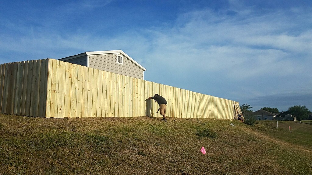 top rated fencing contractor Cape Coral Florida